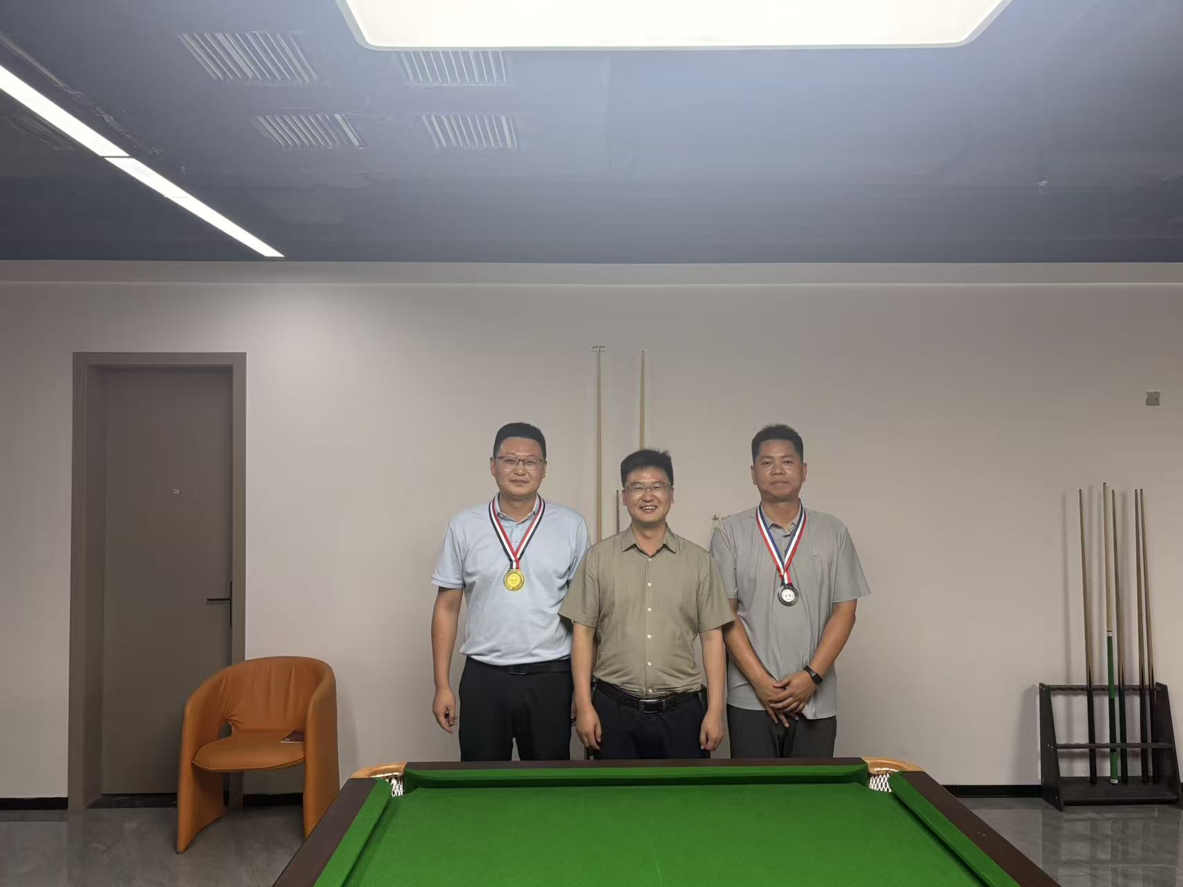 远歌集团工会组织开展台球友谊赛