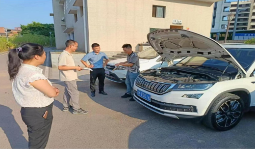 撑起饮食健康“保护伞”，构筑车辆安全“防火墙” ——综合事务部联合安全质量部对食堂、车辆开展安全大检查